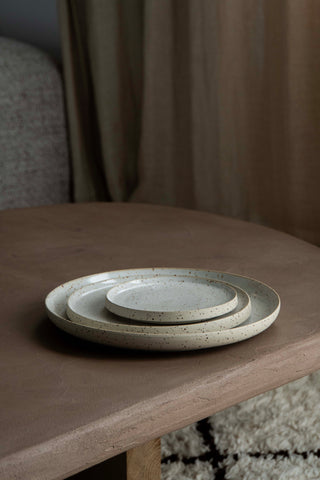 Serif Plate - Medium