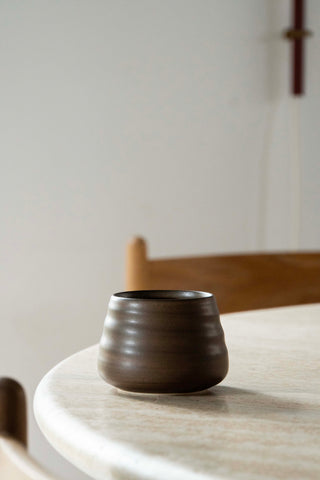 Serif Cup Round - Brown