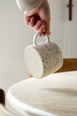 Serif Mug Tea - Glaze