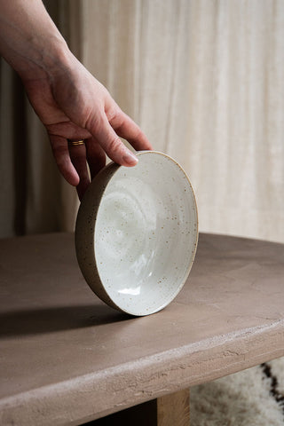 Serif Bowl Medium - Speckle