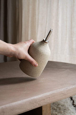 Serif Olive oil bottle - Speckle