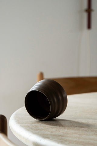 Serif Cup Round - Brown