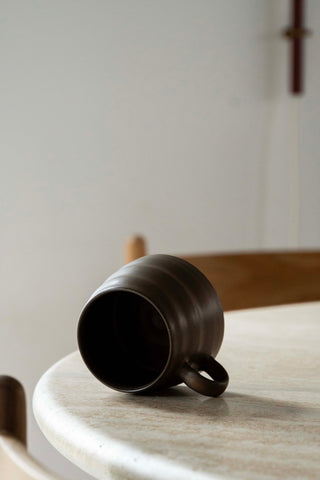 Serif Mug - Brown