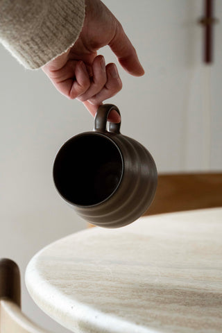 Serif Mug - Brown
