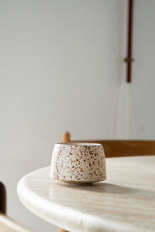 Serif Cup Straight - Medium Glaze